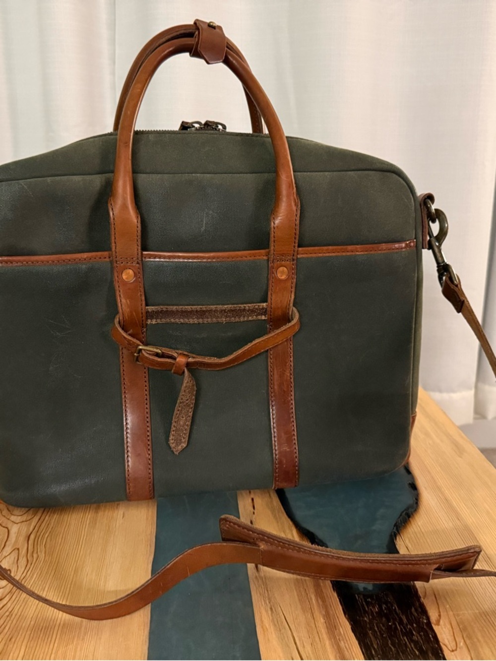 Satchel & Page Aviator Brief in Dark Green with Brown Trim - Picture 4 of 6